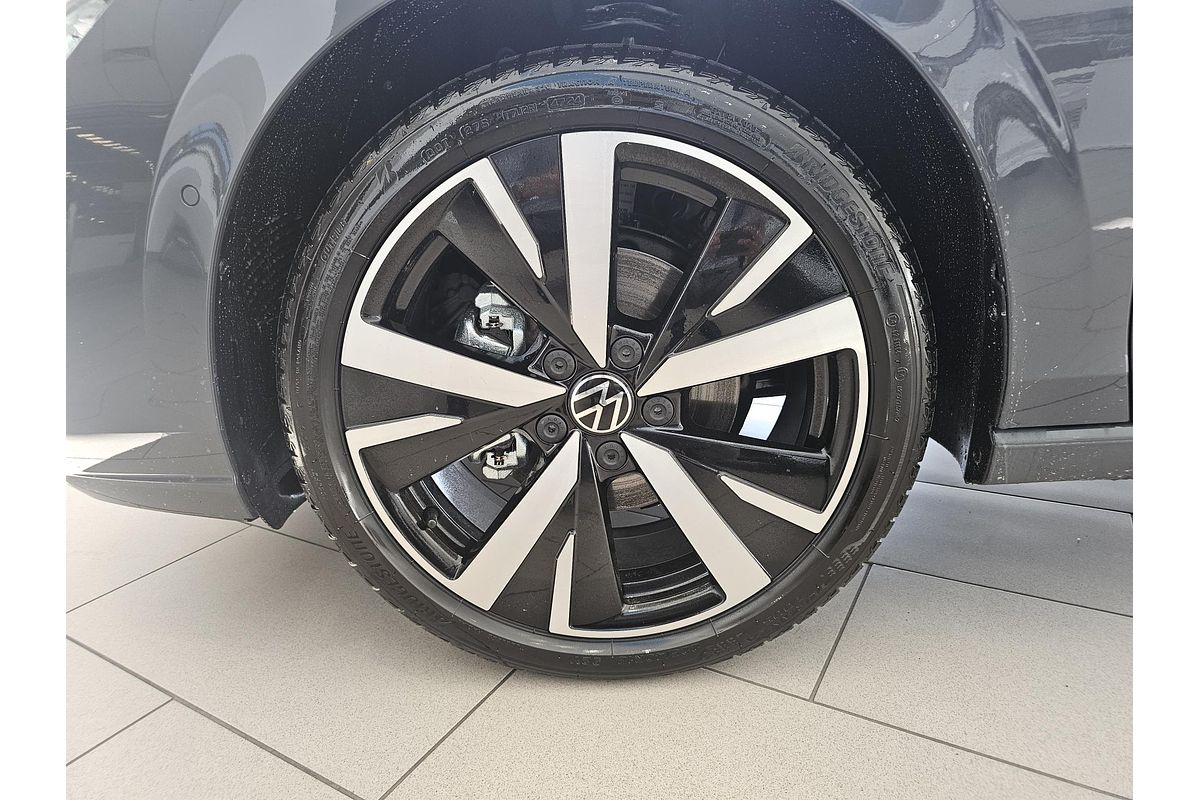 2025 Volkswagen Golf 110TSI Style 8.5