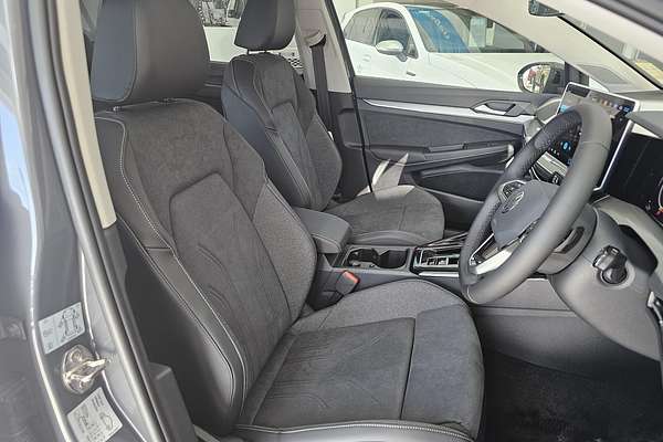2025 Volkswagen Golf 110TSI Style 8.5