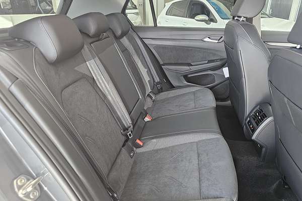 2025 Volkswagen Golf 110TSI Style 8.5