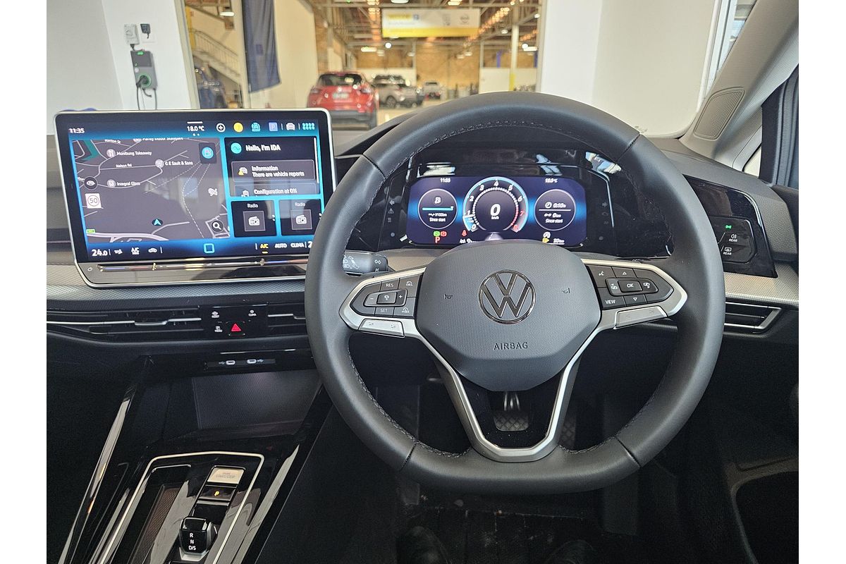 2025 Volkswagen Golf 110TSI Style 8.5