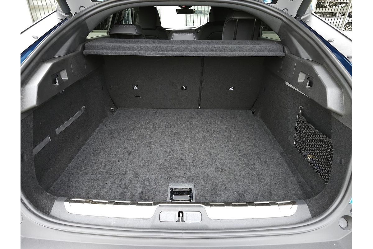 2024 Peugeot 408 GT Plug-In Hybrid P54