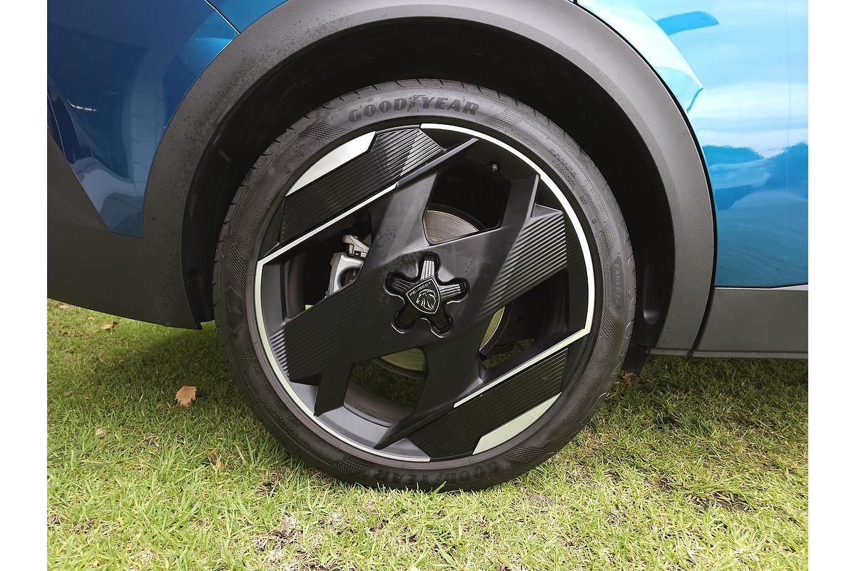 2024 Peugeot 408 GT Plug-In Hybrid P54