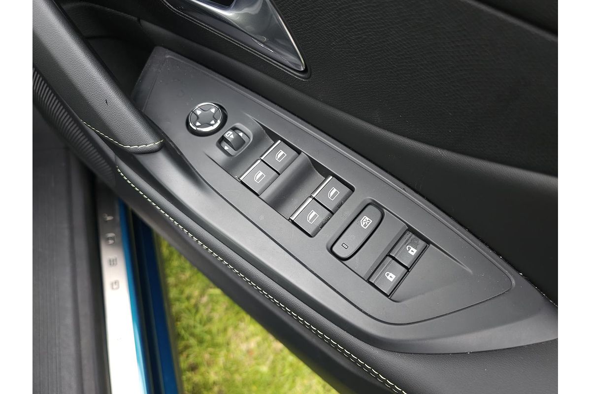 2024 Peugeot 408 GT Plug-In Hybrid P54