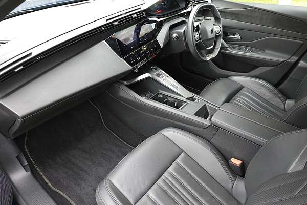 2024 Peugeot 408 GT Plug-In Hybrid P54
