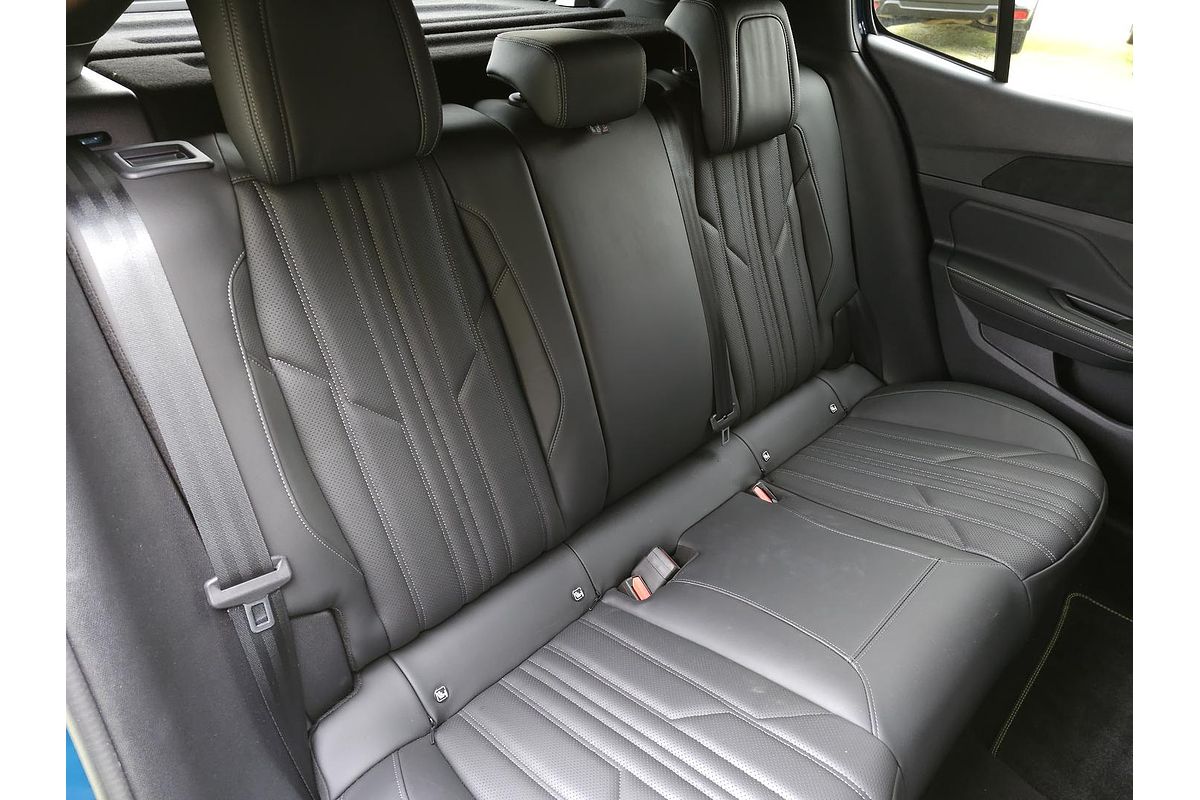 2024 Peugeot 408 GT Plug-In Hybrid P54
