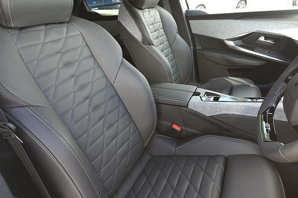2025 Peugeot 3008 GT Premium Hybrid P64