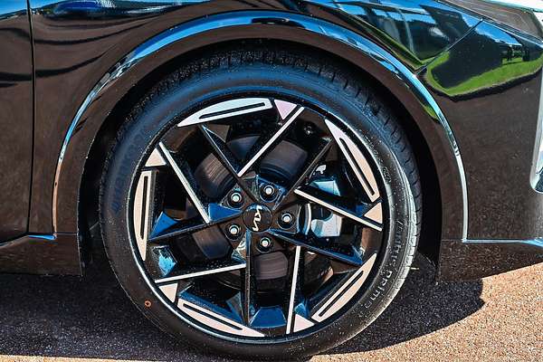 2024 Kia K4 GT-Line CL4m