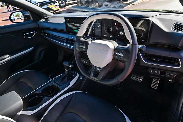 2024 Kia K4 GT-Line CL4m