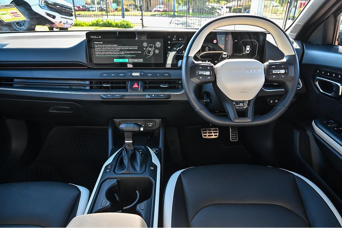 2024 Kia K4 GT-Line CL4m