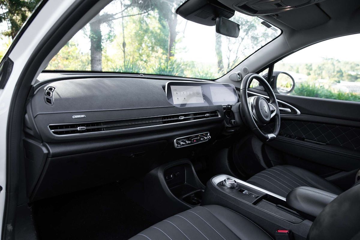 2023 GWM Ora Standard Range ES11