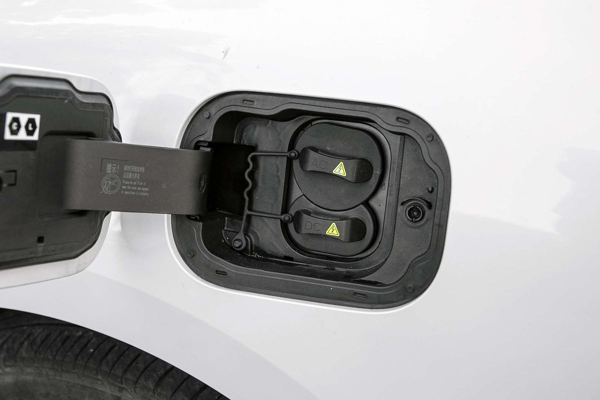 2023 GWM Ora Standard Range ES11