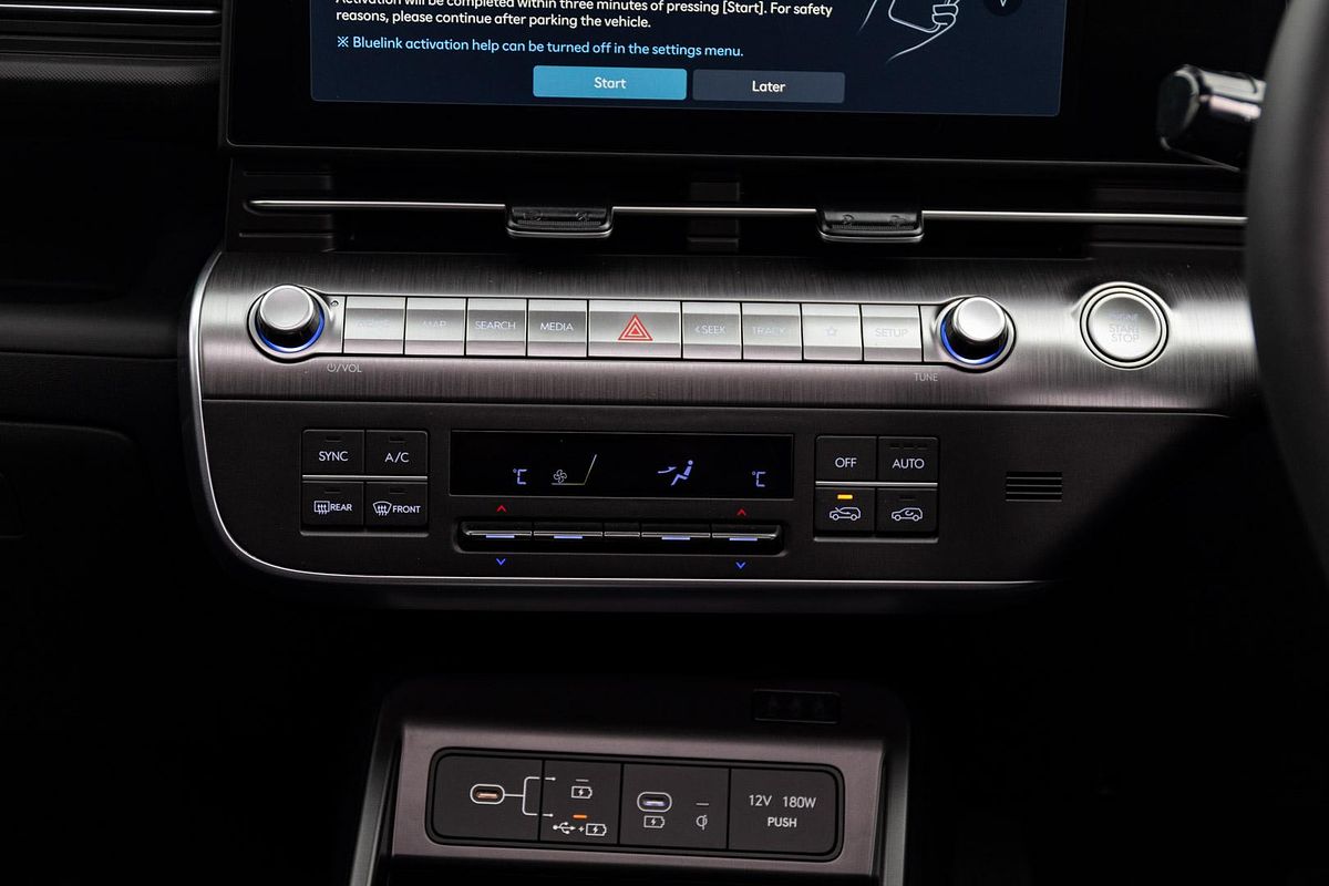 2025 Hyundai Kona Premium SX2.V2