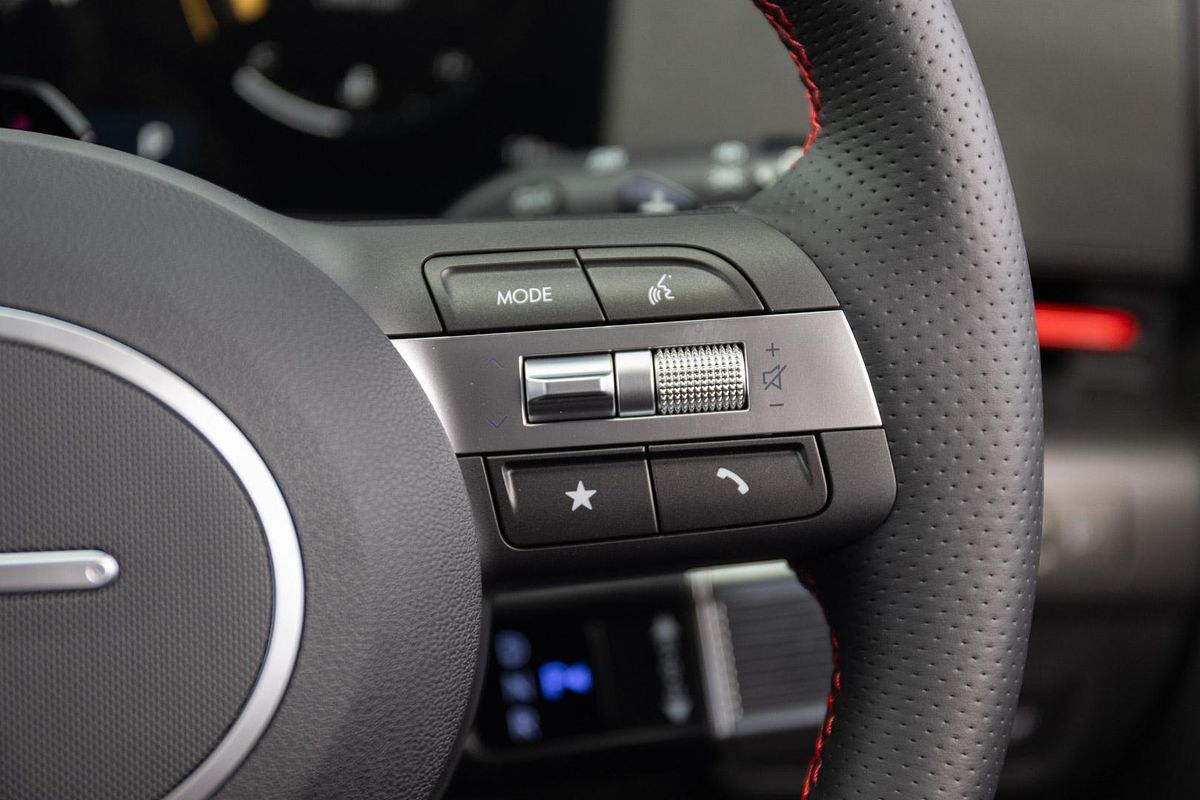 2025 Hyundai Kona Premium N Line SX2.V2
