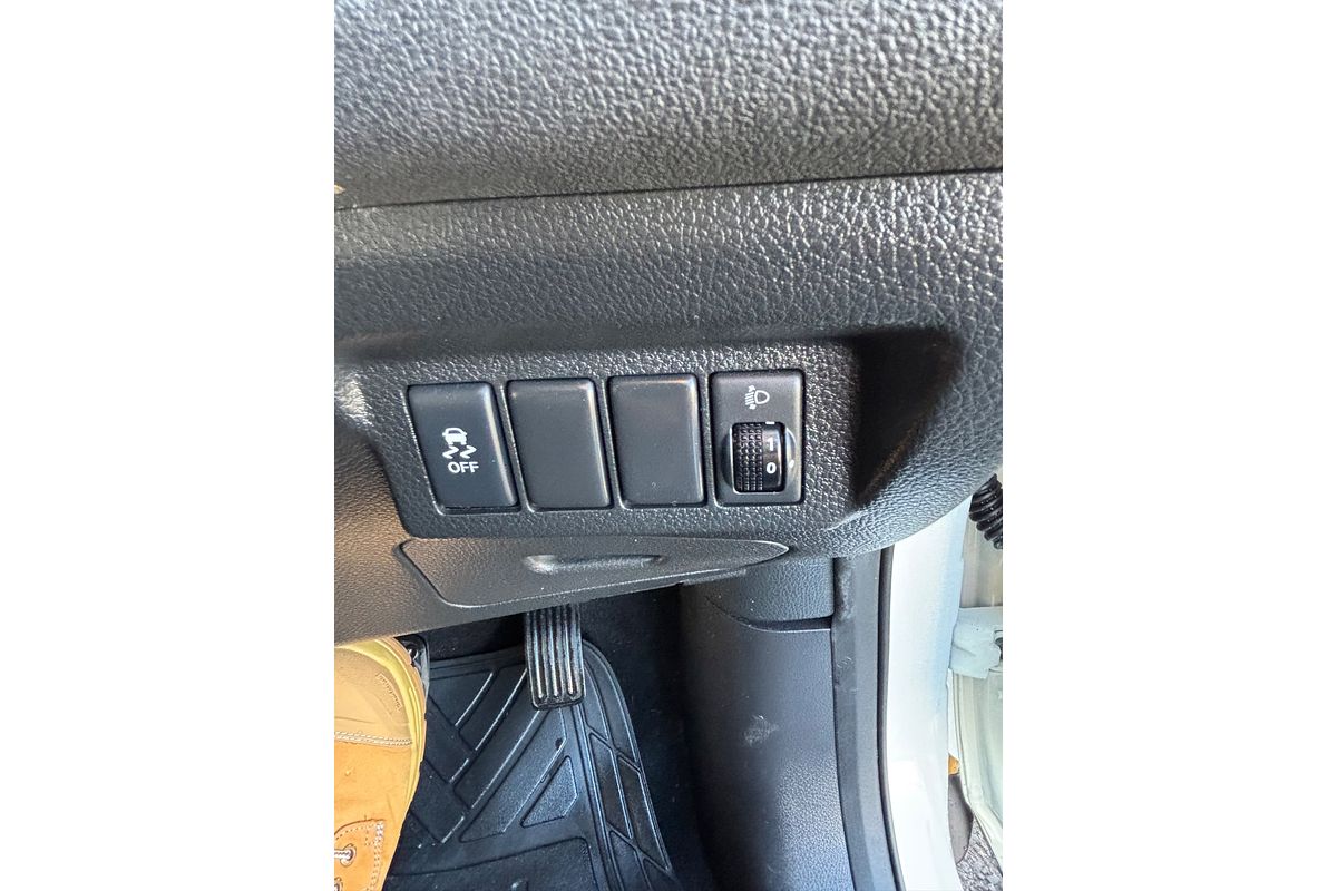 2013 Nissan X-TRAIL ST T31
