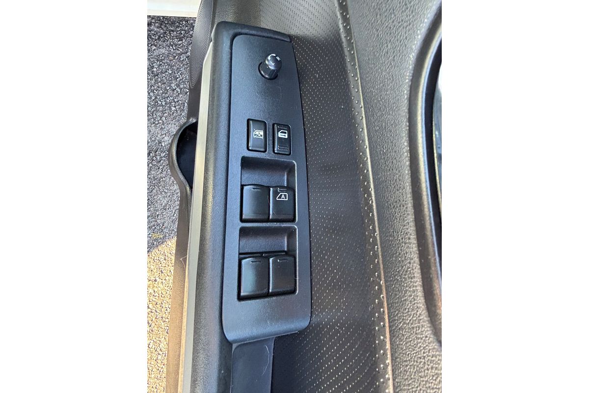 2013 Nissan X-TRAIL ST T31