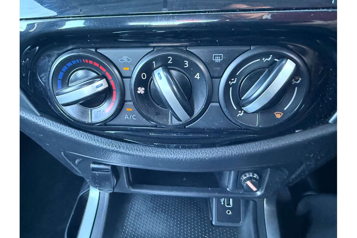 2021 Nissan Navara SL D23 Rear Wheel Drive