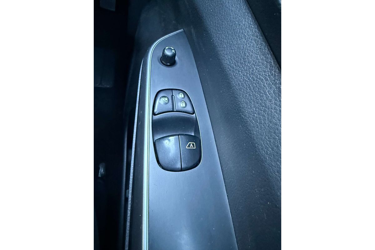 2021 Nissan Navara SL D23 Rear Wheel Drive
