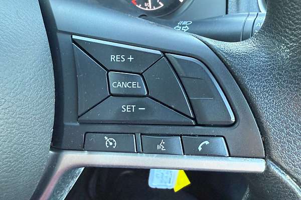 2021 Nissan Navara SL D23 Rear Wheel Drive