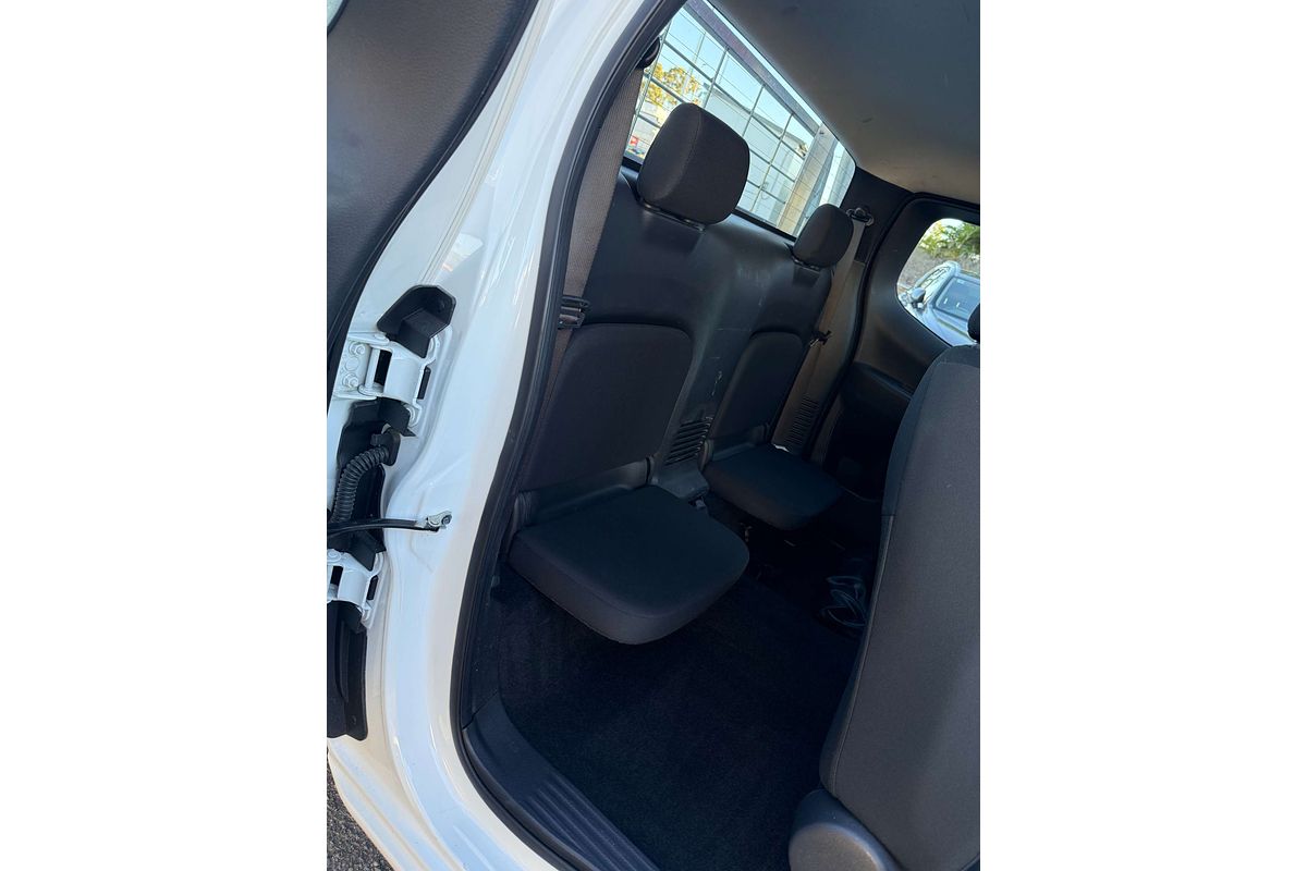 2021 Nissan Navara SL D23 Rear Wheel Drive