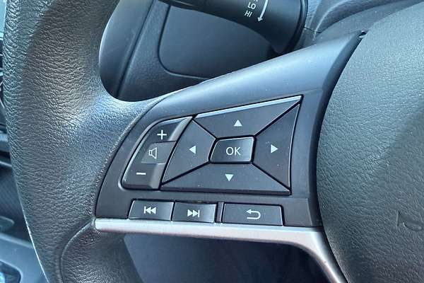 2021 Nissan Navara SL D23 Rear Wheel Drive