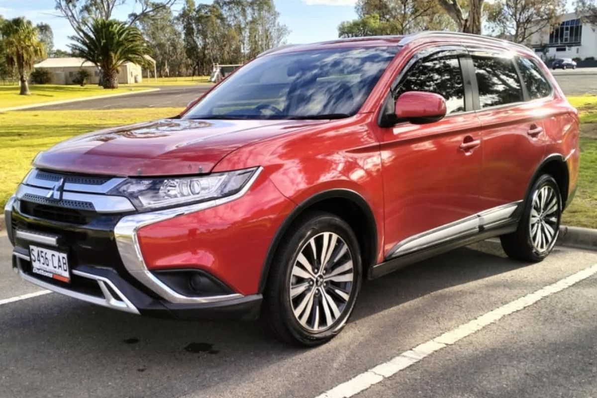 2018 Mitsubishi Outlander ES ZL