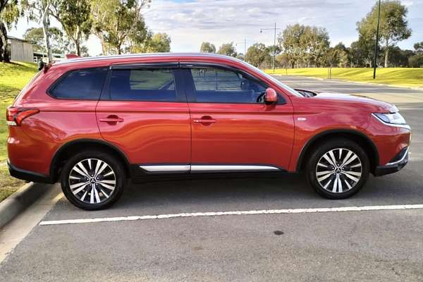 2018 Mitsubishi Outlander ES ZL