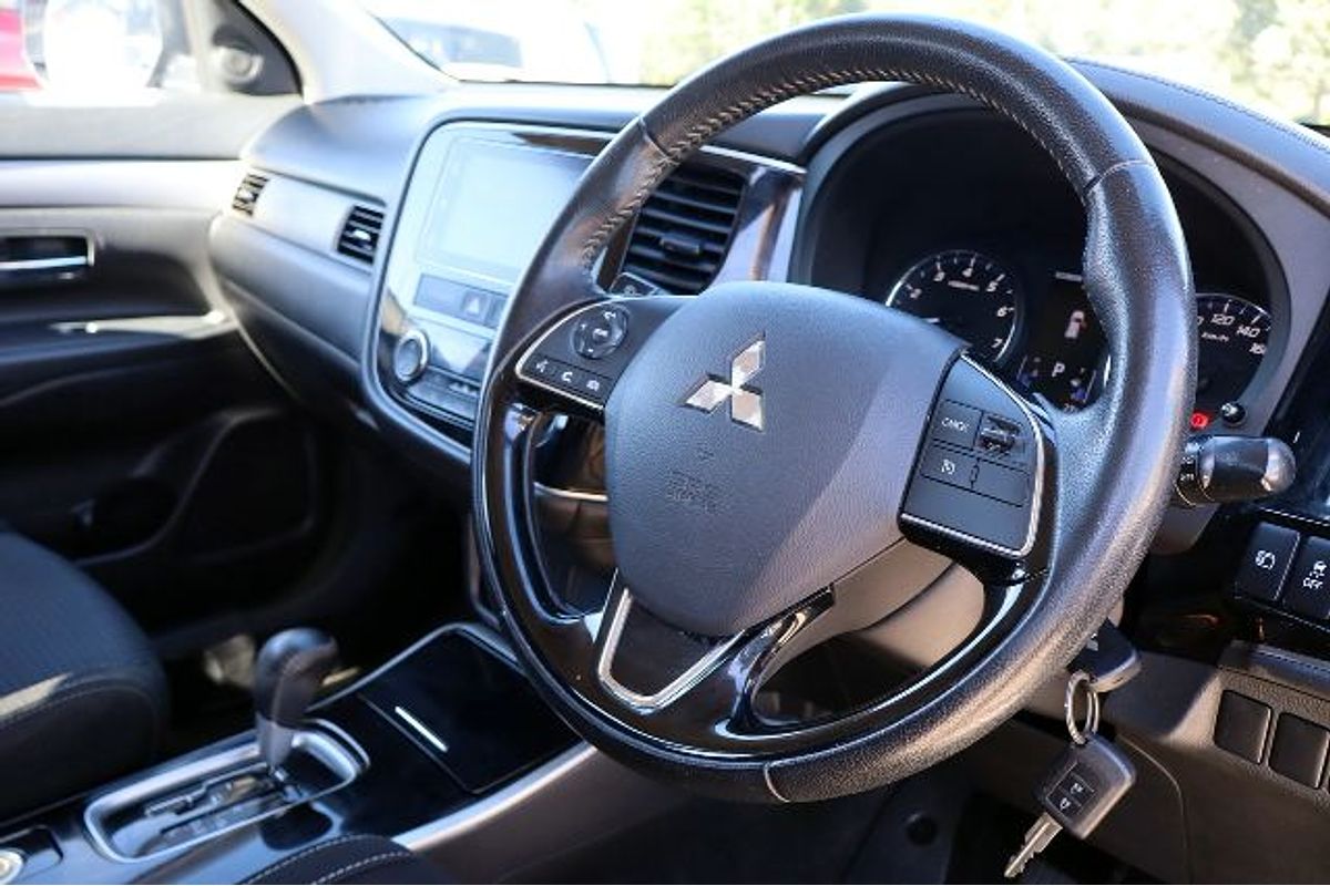 2018 Mitsubishi Outlander ES ZL