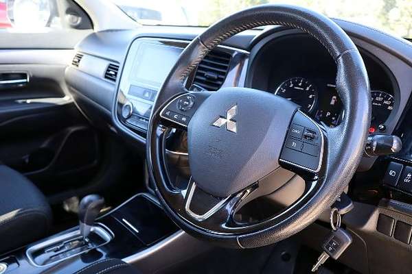 2018 Mitsubishi Outlander ES ZL