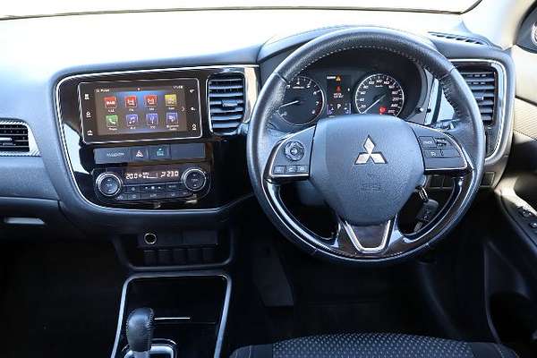 2018 Mitsubishi Outlander ES ZL