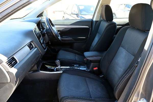 2018 Mitsubishi Outlander ES ZL