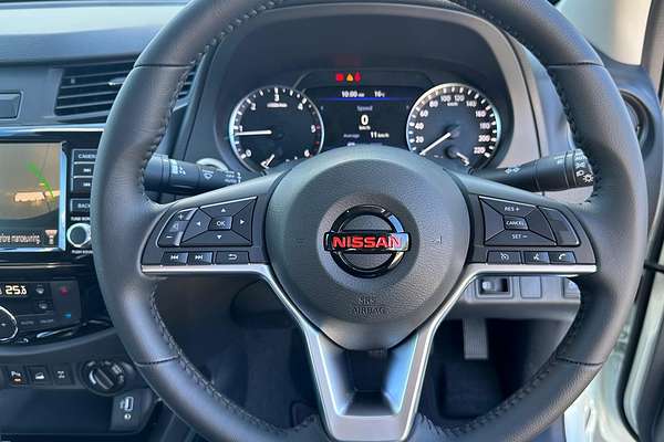 2025 Nissan Navara PRO-4X D23 4X4