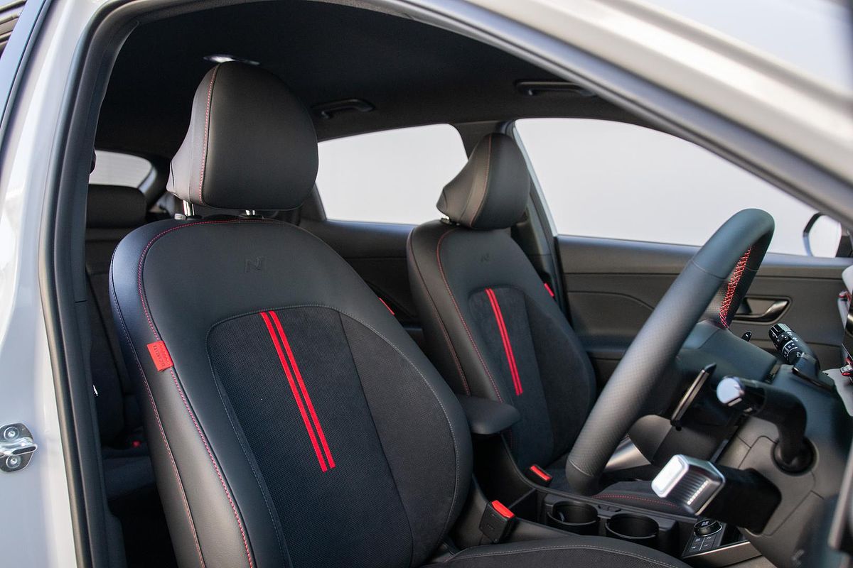 2025 Hyundai Kona Premium N Line SX2.V2