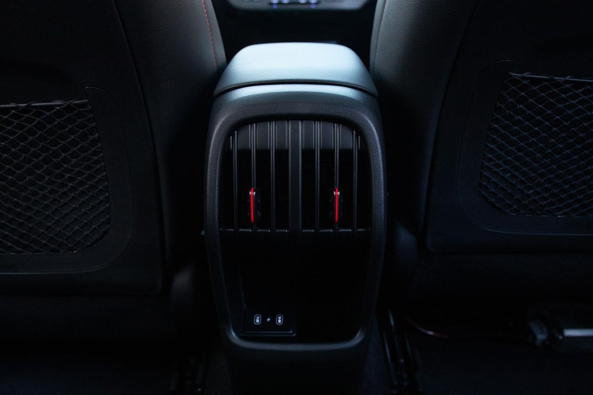 2025 Hyundai Kona Premium N Line SX2.V2