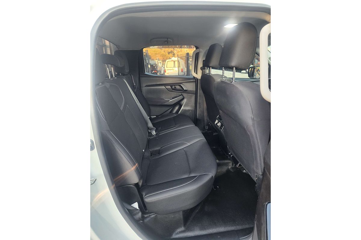 2020 Isuzu D-MAX SX  4X4