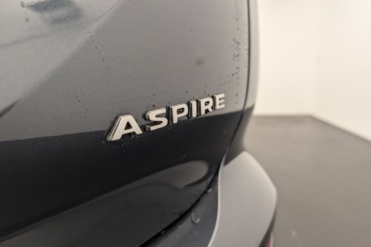 2025 Mitsubishi Outlander Aspire ZM