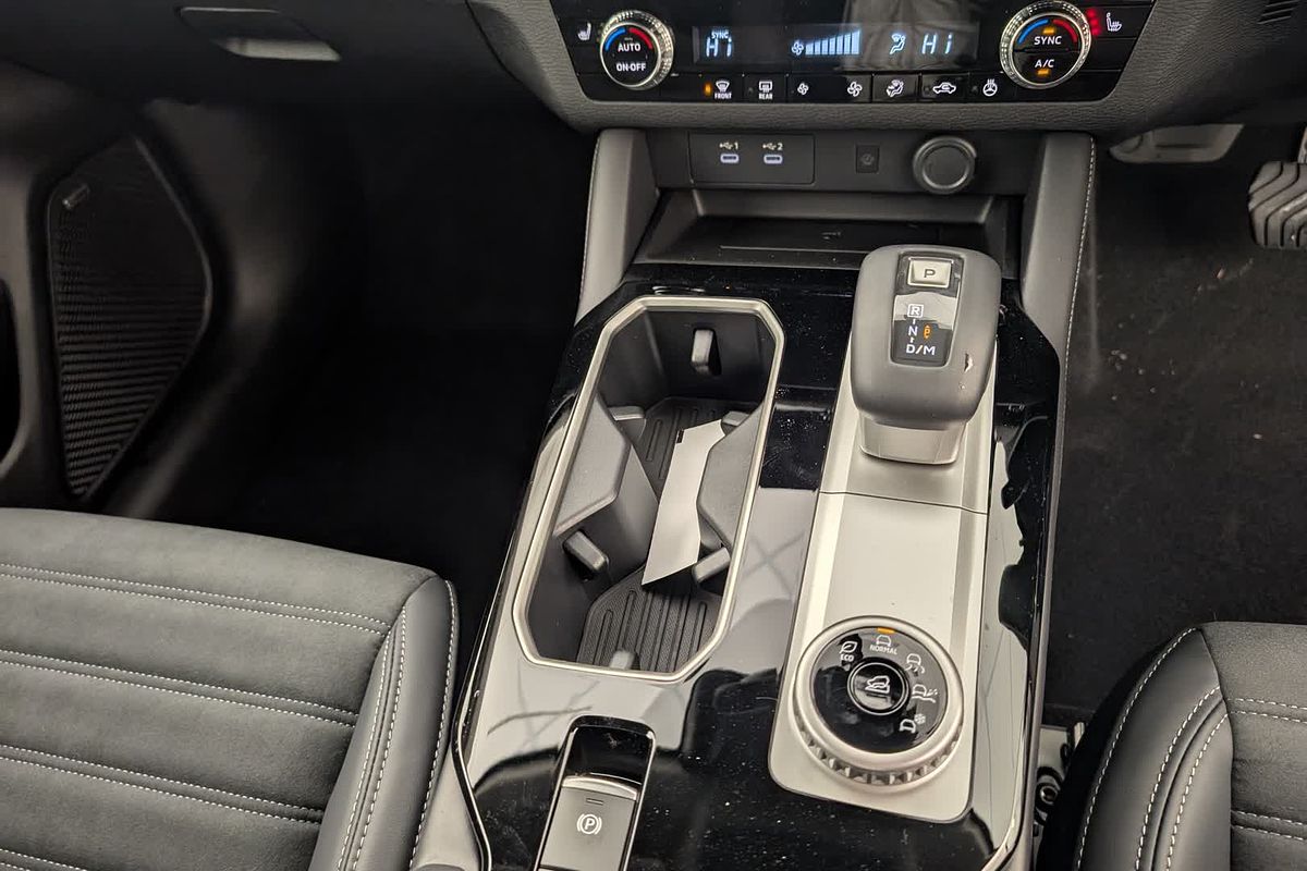 2025 Mitsubishi Outlander Aspire ZM