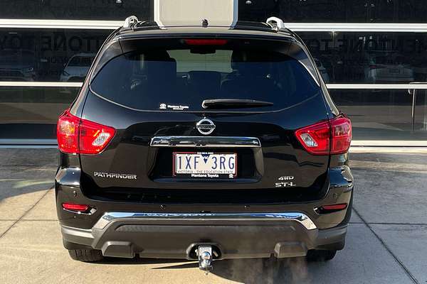 2018 Nissan Pathfinder ST-L R52 Series II