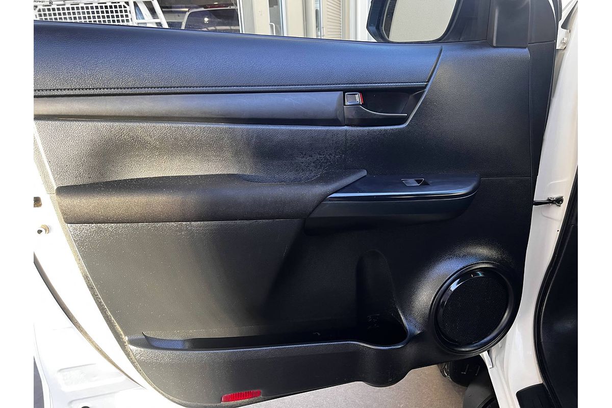 2021 Toyota Hilux SR GUN126R