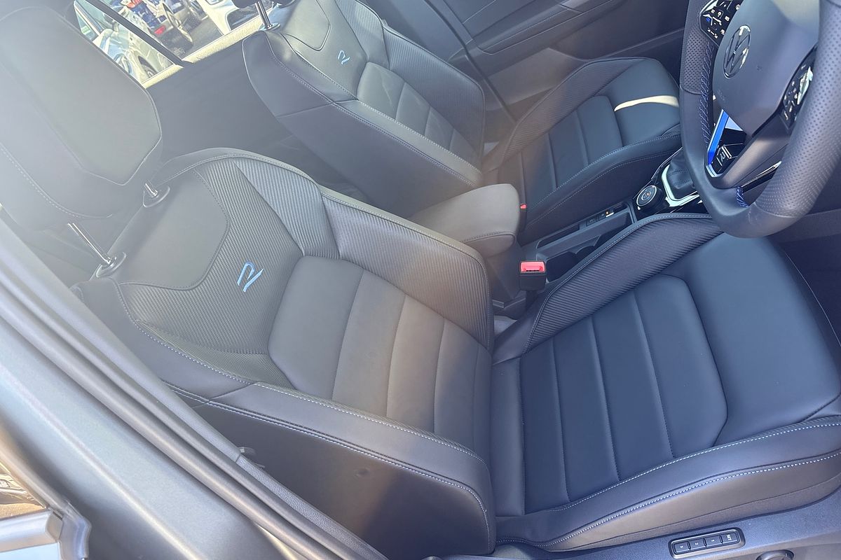 2025 Volkswagen T-Roc R Wolfsburg Edition D11