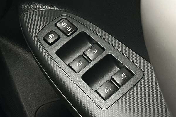 2023 Mitsubishi Eclipse Cross LS YB
