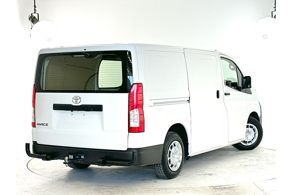 2021 Toyota Hiace GDH300R
