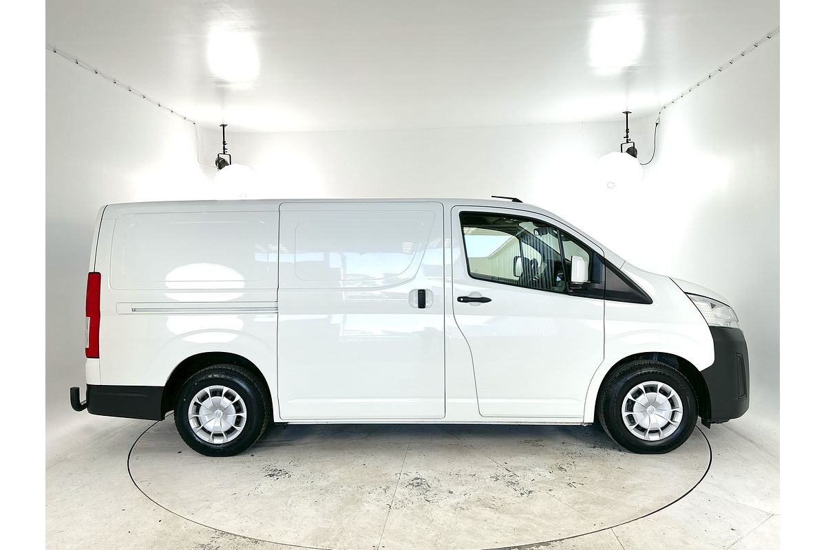 2021 Toyota Hiace GDH300R