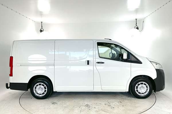 2021 Toyota Hiace GDH300R
