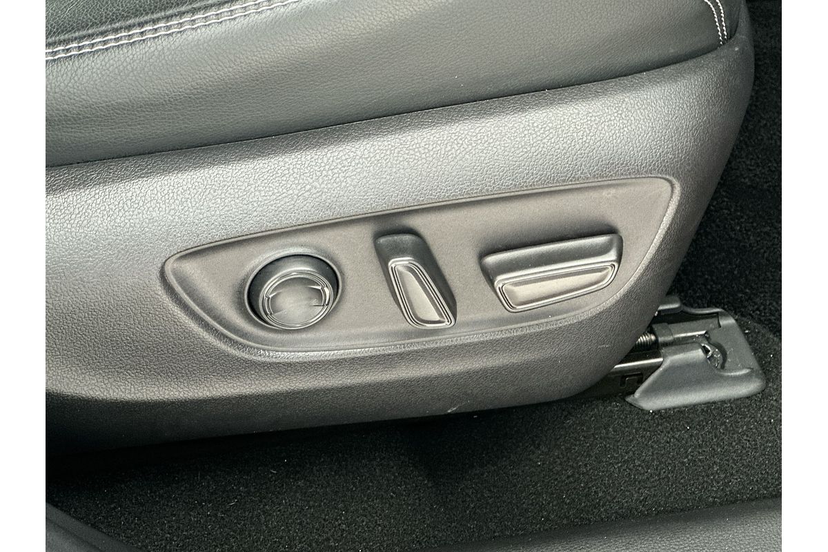2022 Toyota RAV4 Cruiser AXAH54R