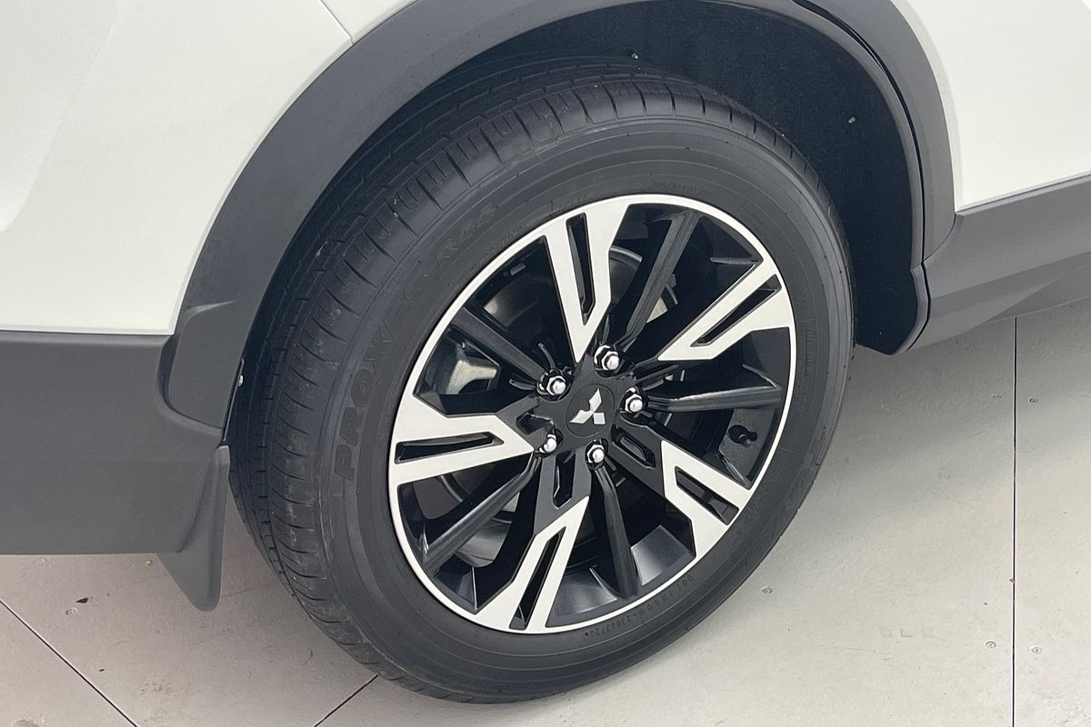 2024 Mitsubishi Eclipse Cross LS YB