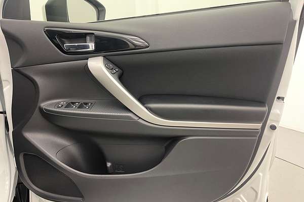2024 Mitsubishi Eclipse Cross LS YB