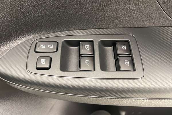 2024 Mitsubishi Eclipse Cross LS YB