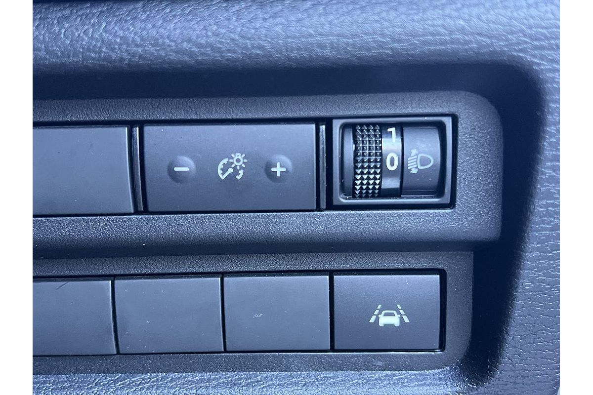 2024 Mitsubishi Outlander LS ZM