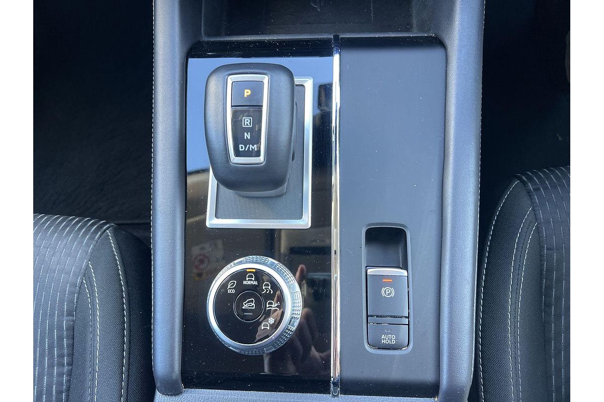 2024 Mitsubishi Outlander LS ZM