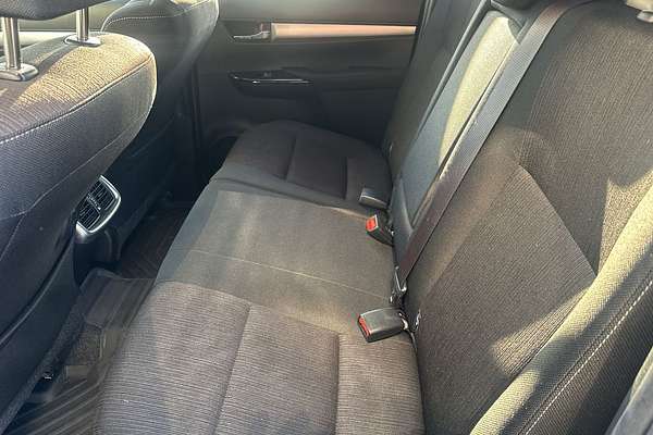 2017 Toyota Hilux SR5 GUN126R 4X4